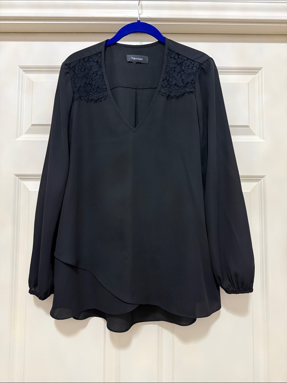 Karen Kane Black Lace-Shoulder V-Neck Layered Blouse size s/m size tag removed